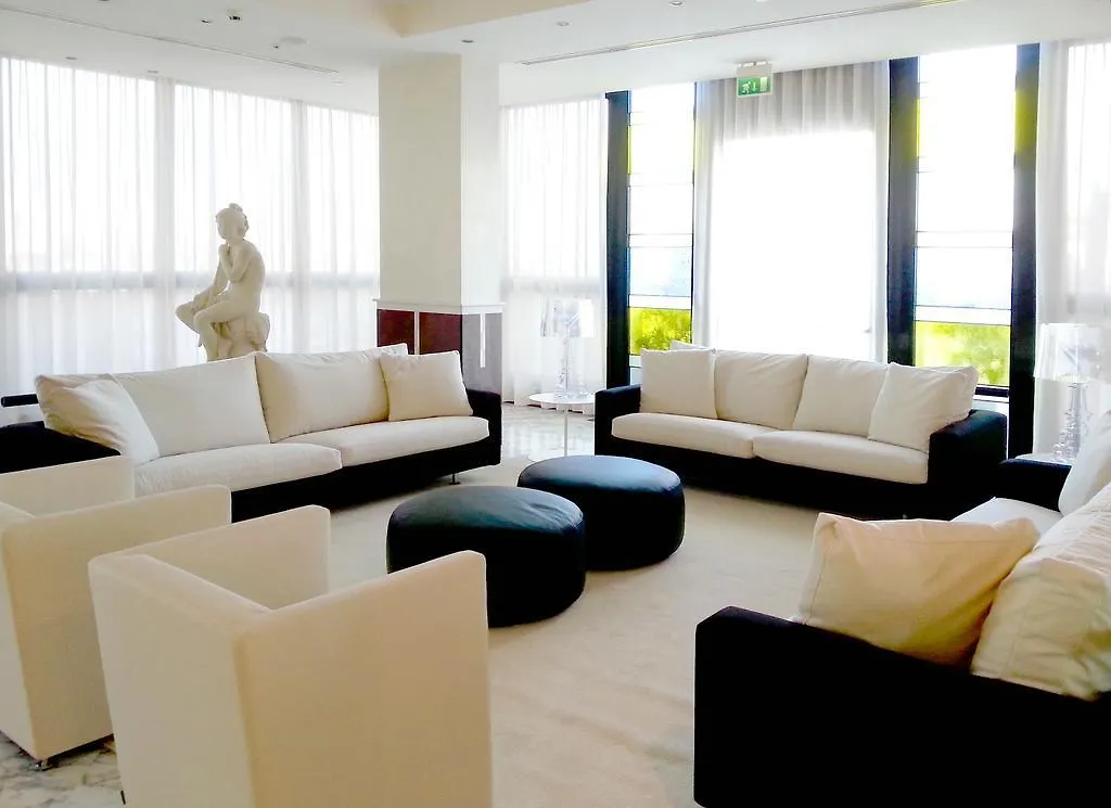 Hotel Nautico Ριτσόνε