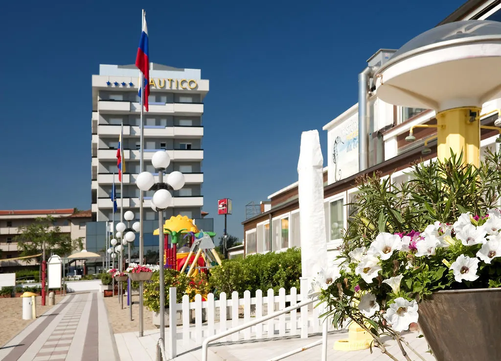 Hotel Nautico Riccione 4*,  Italien