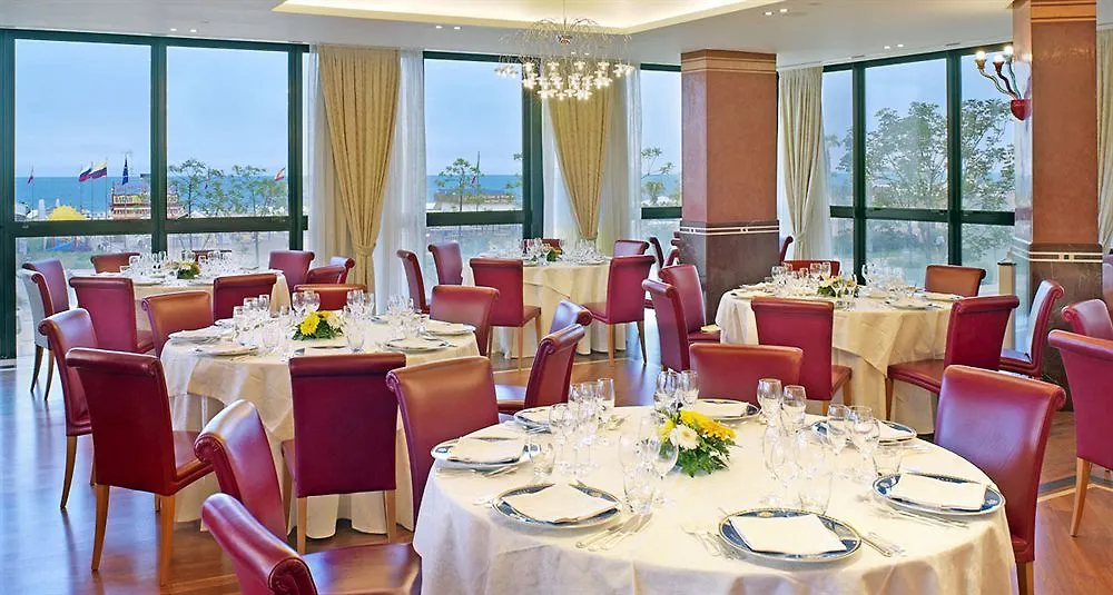 Hotel Nautico Riccione 4*,